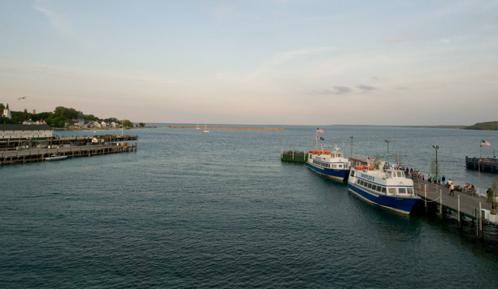 Bicycle Street Inn And Suites Mackinac Island Exterior foto